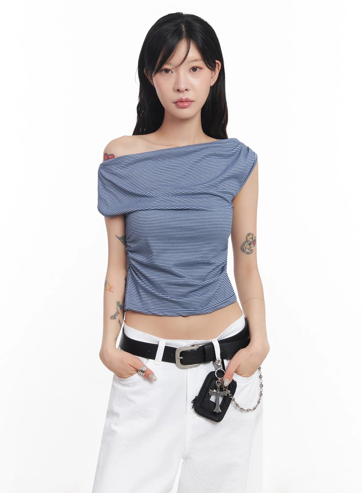 Chic Off-Shoulder Striped Tee IC503