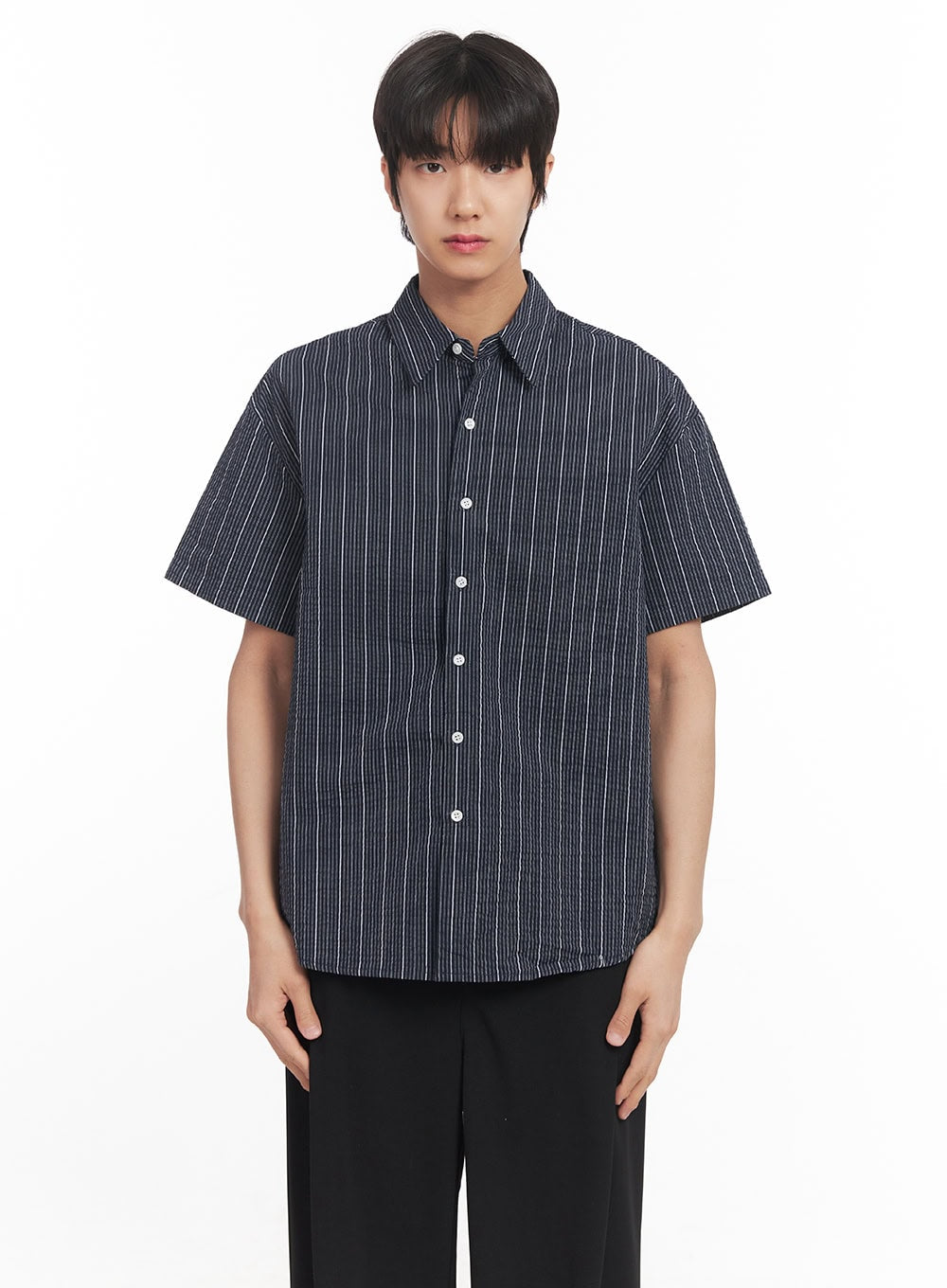 Men's Striped Loose-Fit Collared Shirt IA510