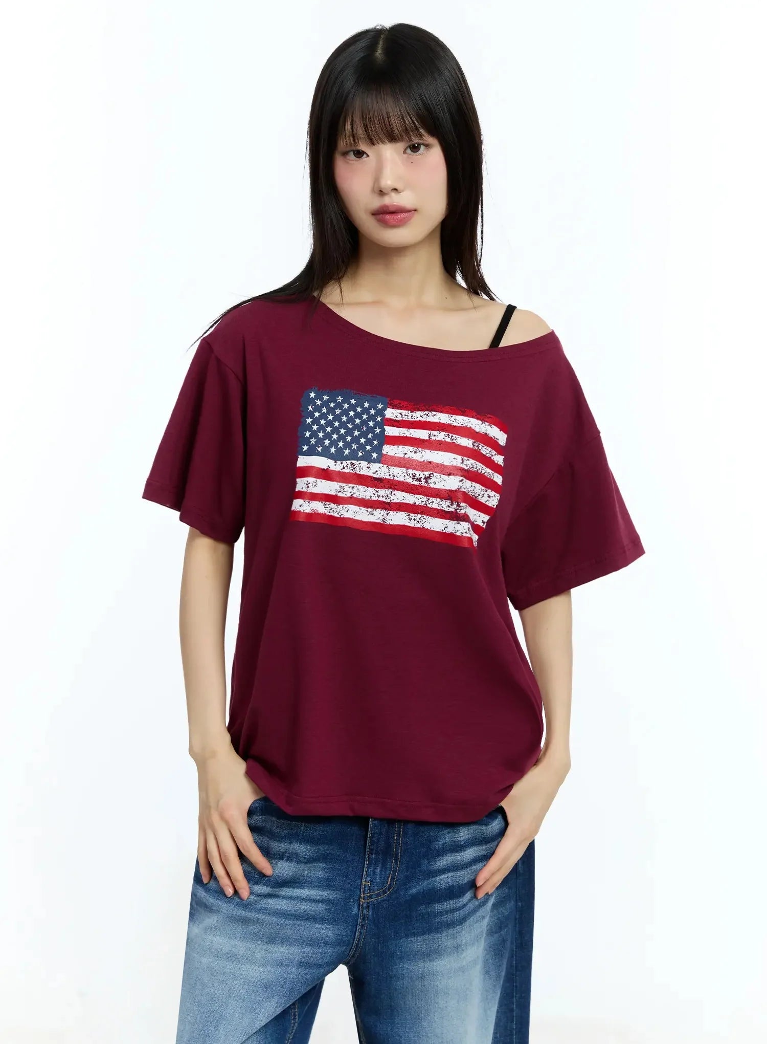 Off-Shoulder Graphic Print Tee IU525