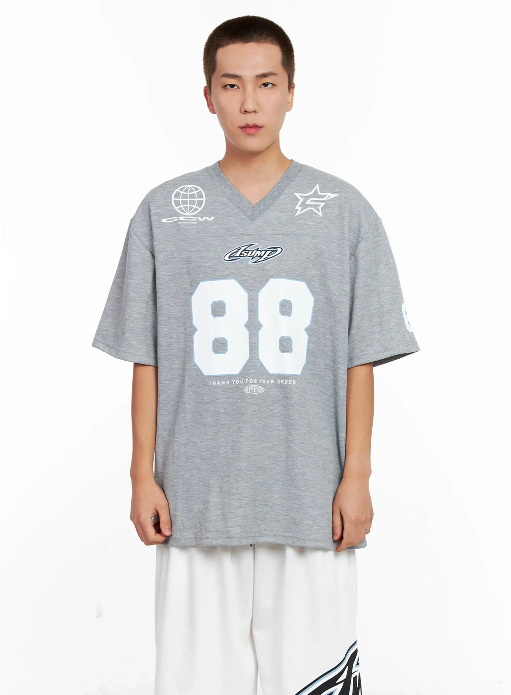 Men's Oversized Graphic V-Neck Tee IG508