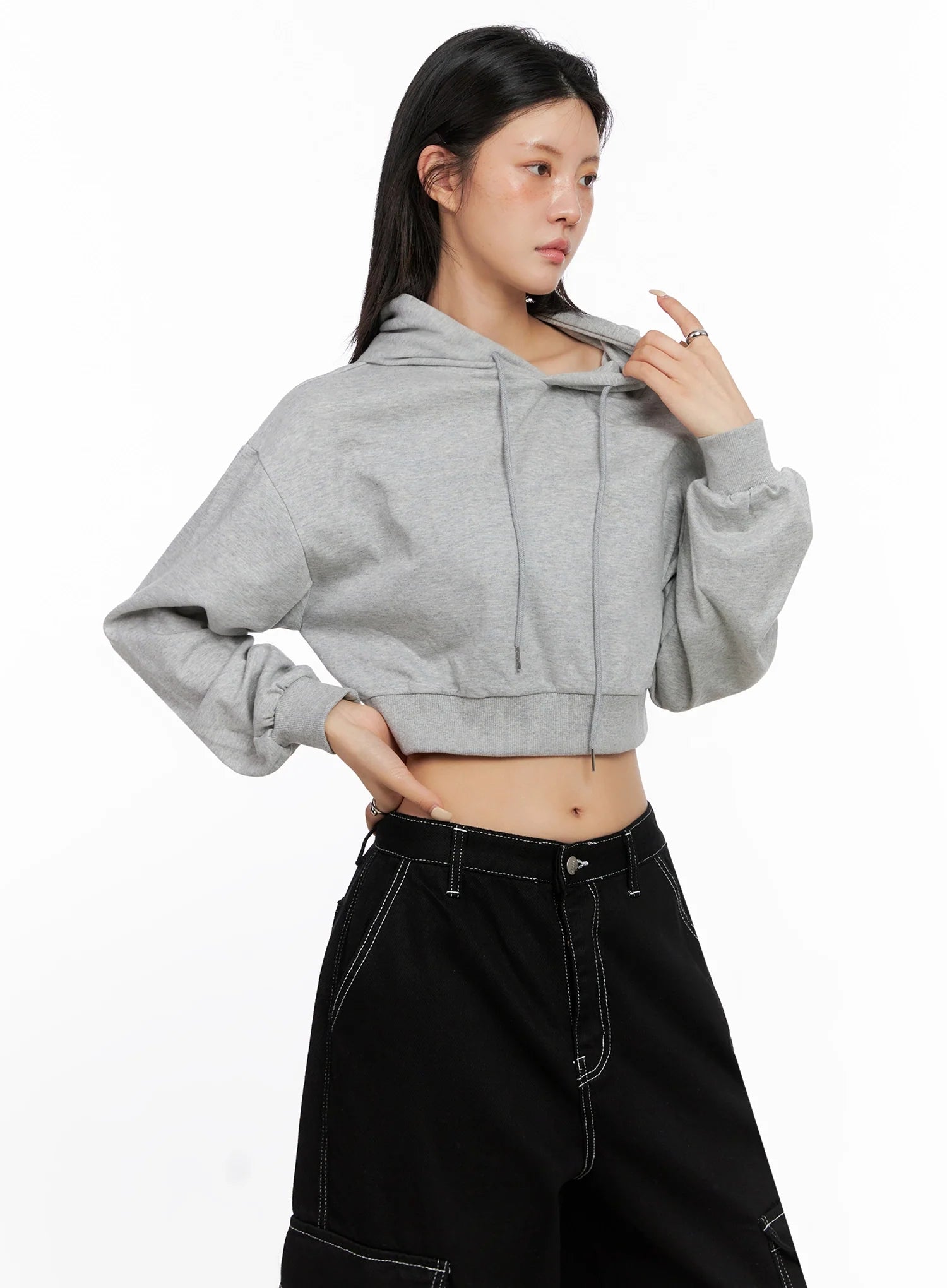 Cropped Essential Hoodie IS515