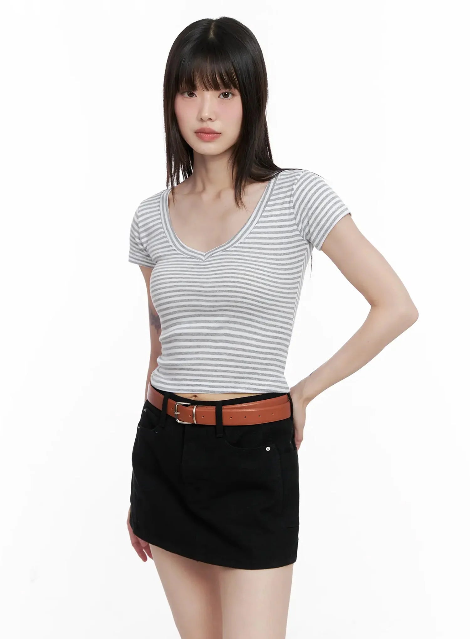 Striped V-Neck Short Sleeve Tee IL531