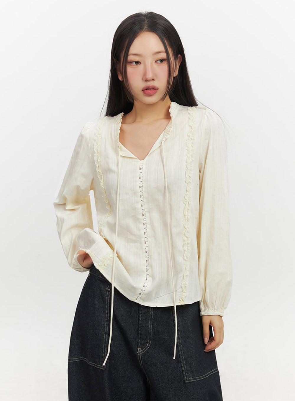 Lace-Trim Loose-Fit Blouse IF511