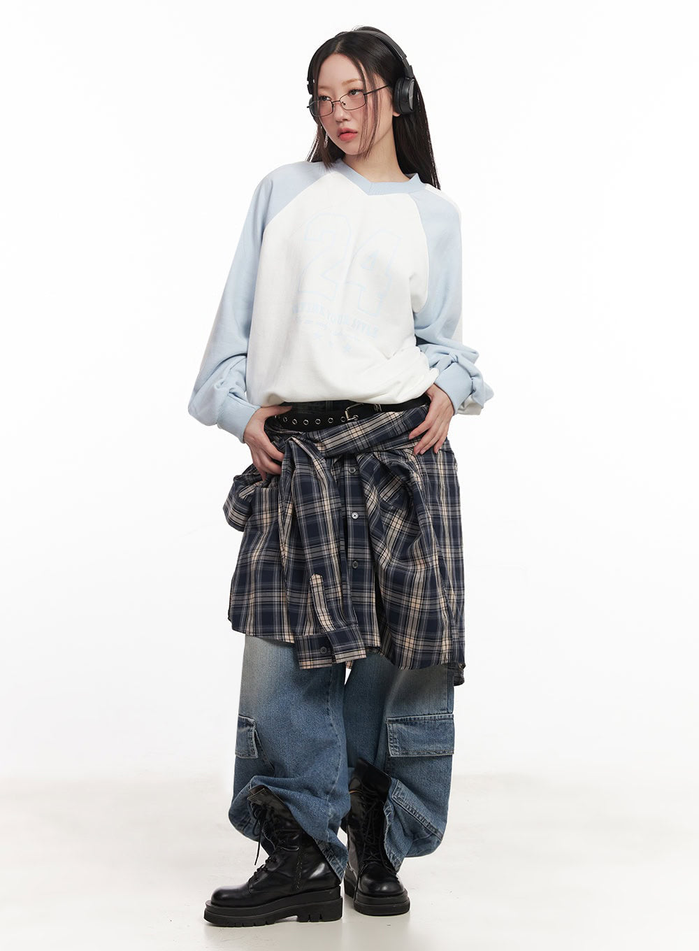 Graphic V-Neck Oversize Sweatshirt IM528