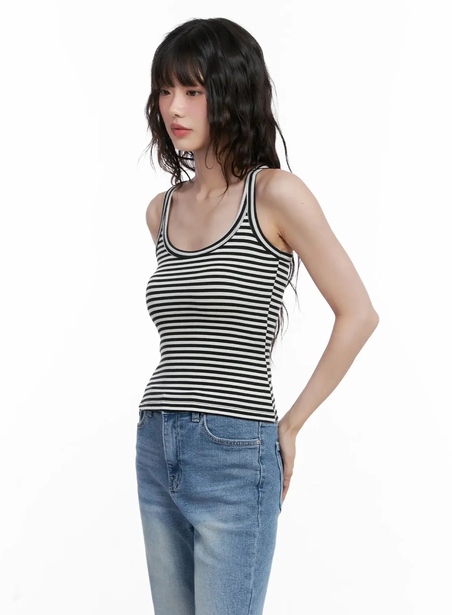Striped U-Neck Tank Top IL528