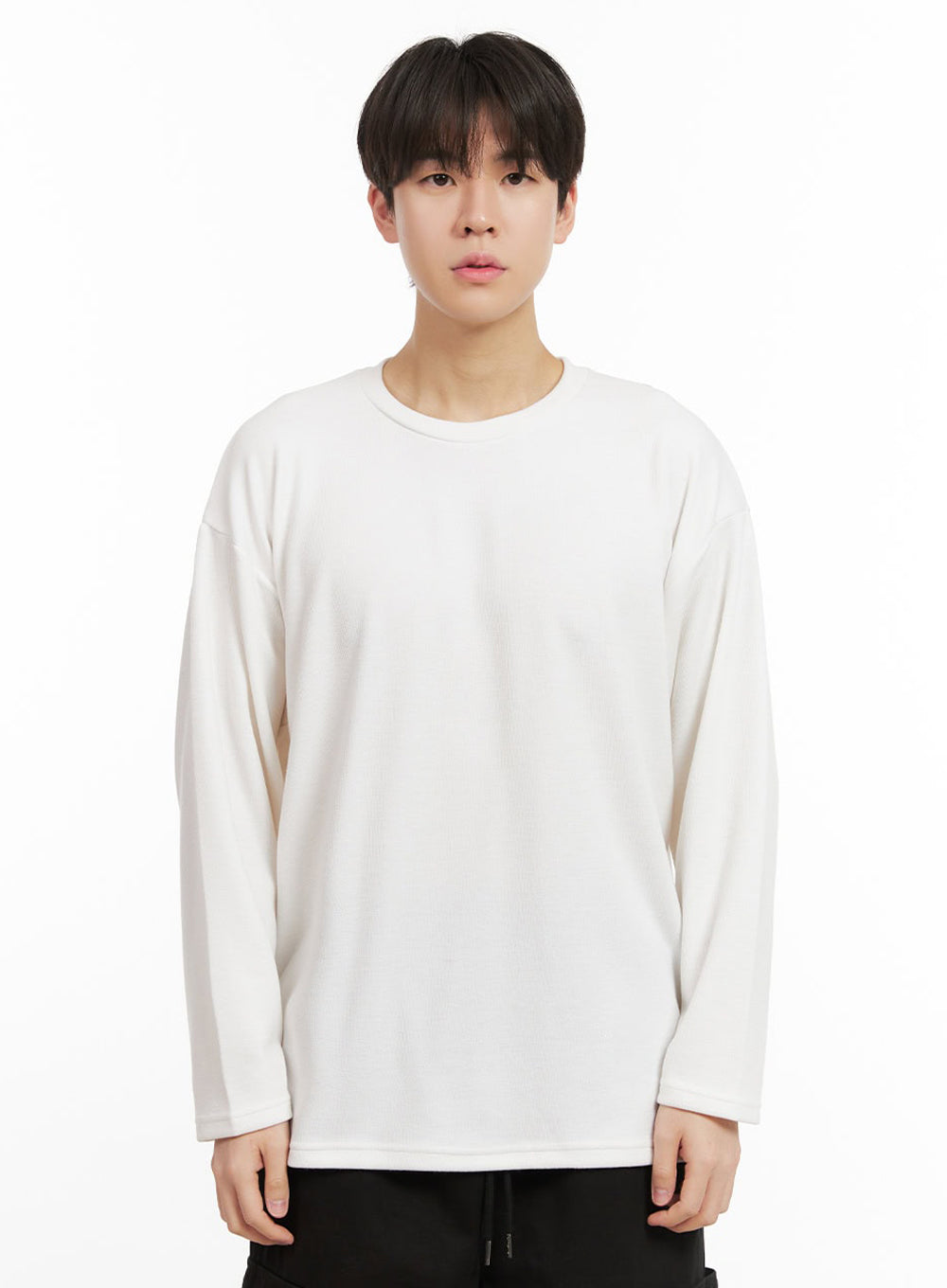 Men's Essential Round Neck Long Sleeve Tee IJ517