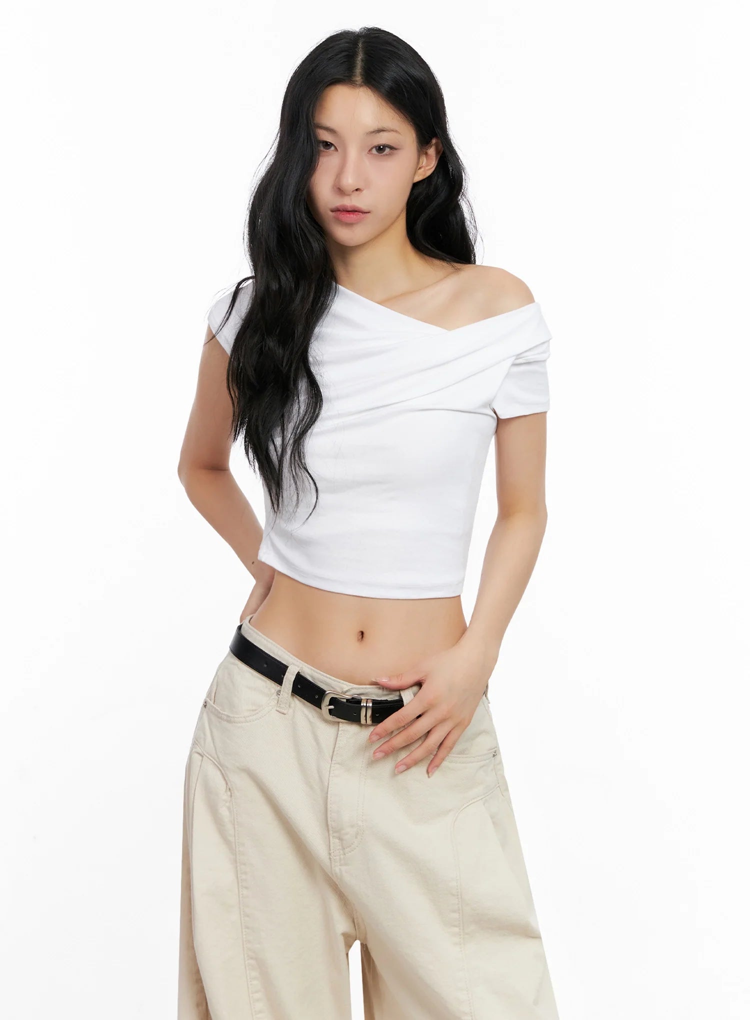 Asymmetric Shirred Off-Shoulder Crop Tee IG508