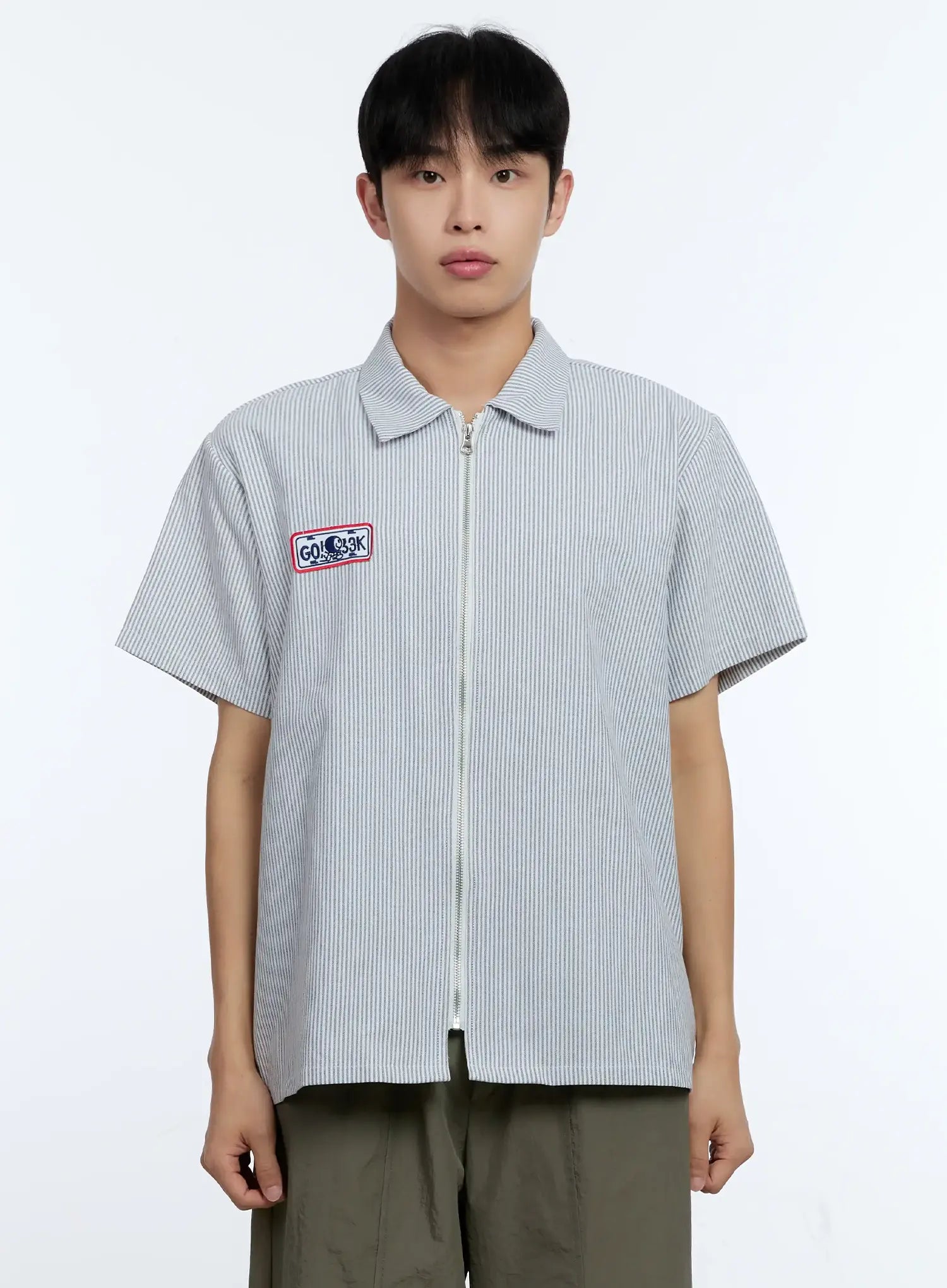 Men's Pinstripe Short Sleeve Zip Shirt IG519