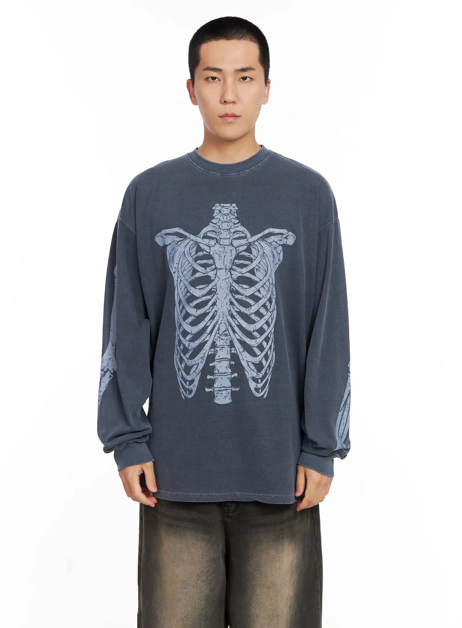 Men's Pigment Graphic Long Sleeve Tee IS502