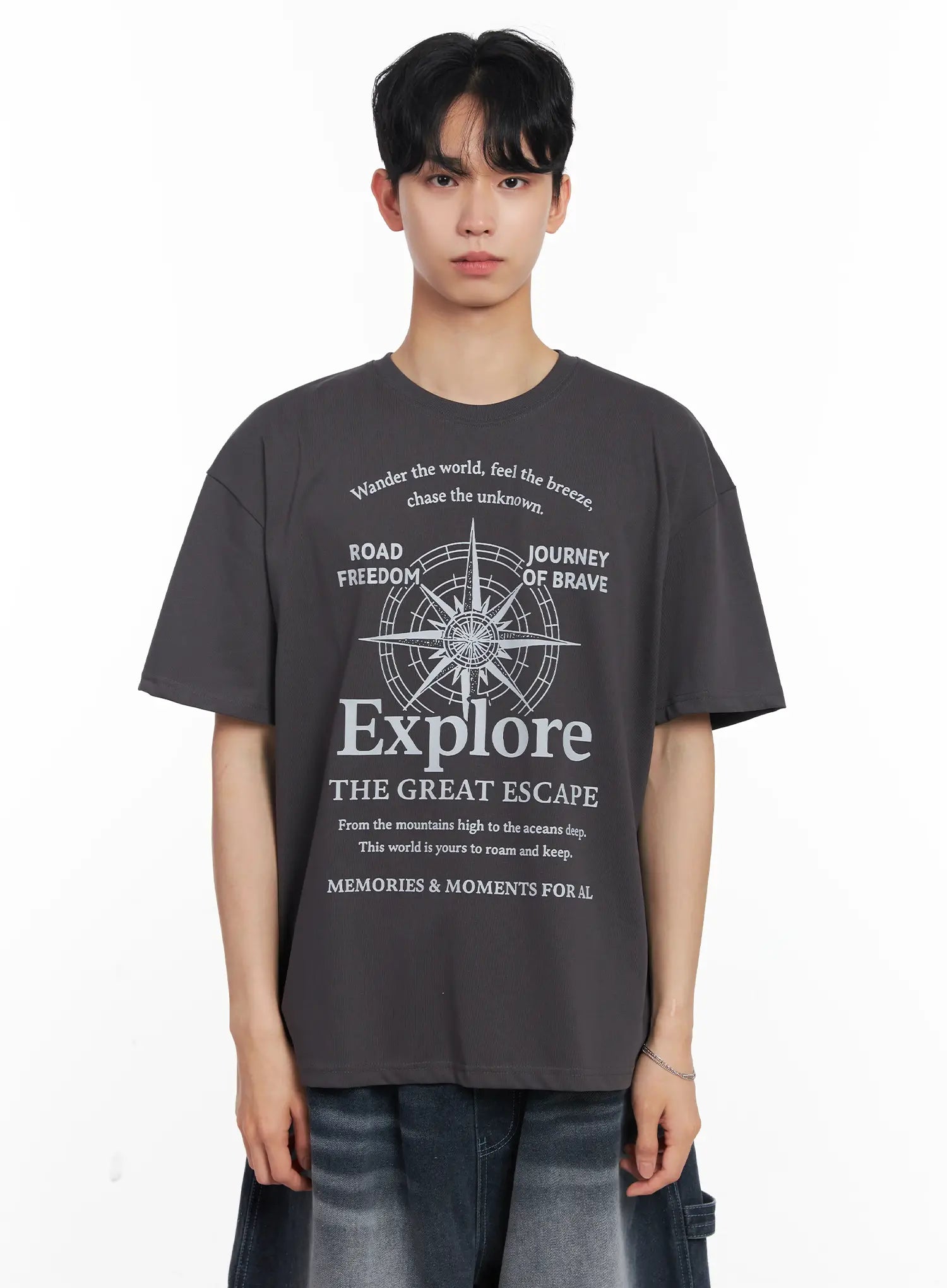 Men's "Explore" Graphic Tee IL504