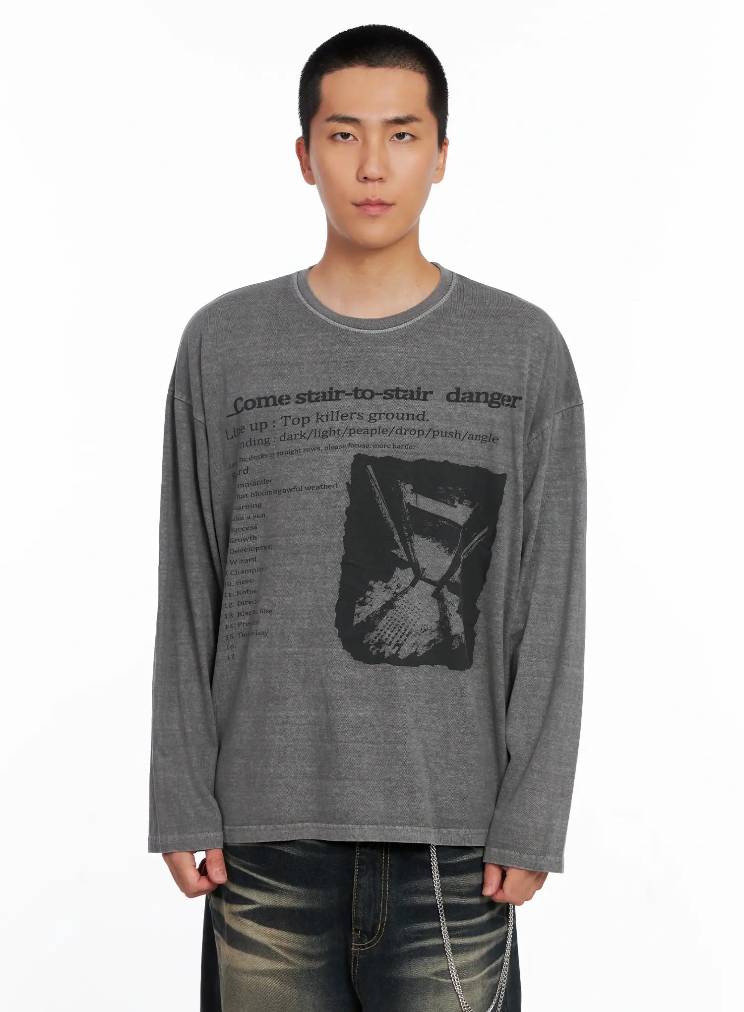 Men's Edgy Graphic Long Sleeve Tee IS509