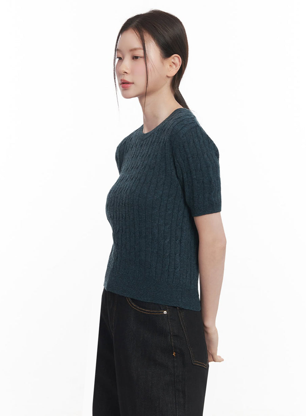 Cable-Knit Crop Top IY513