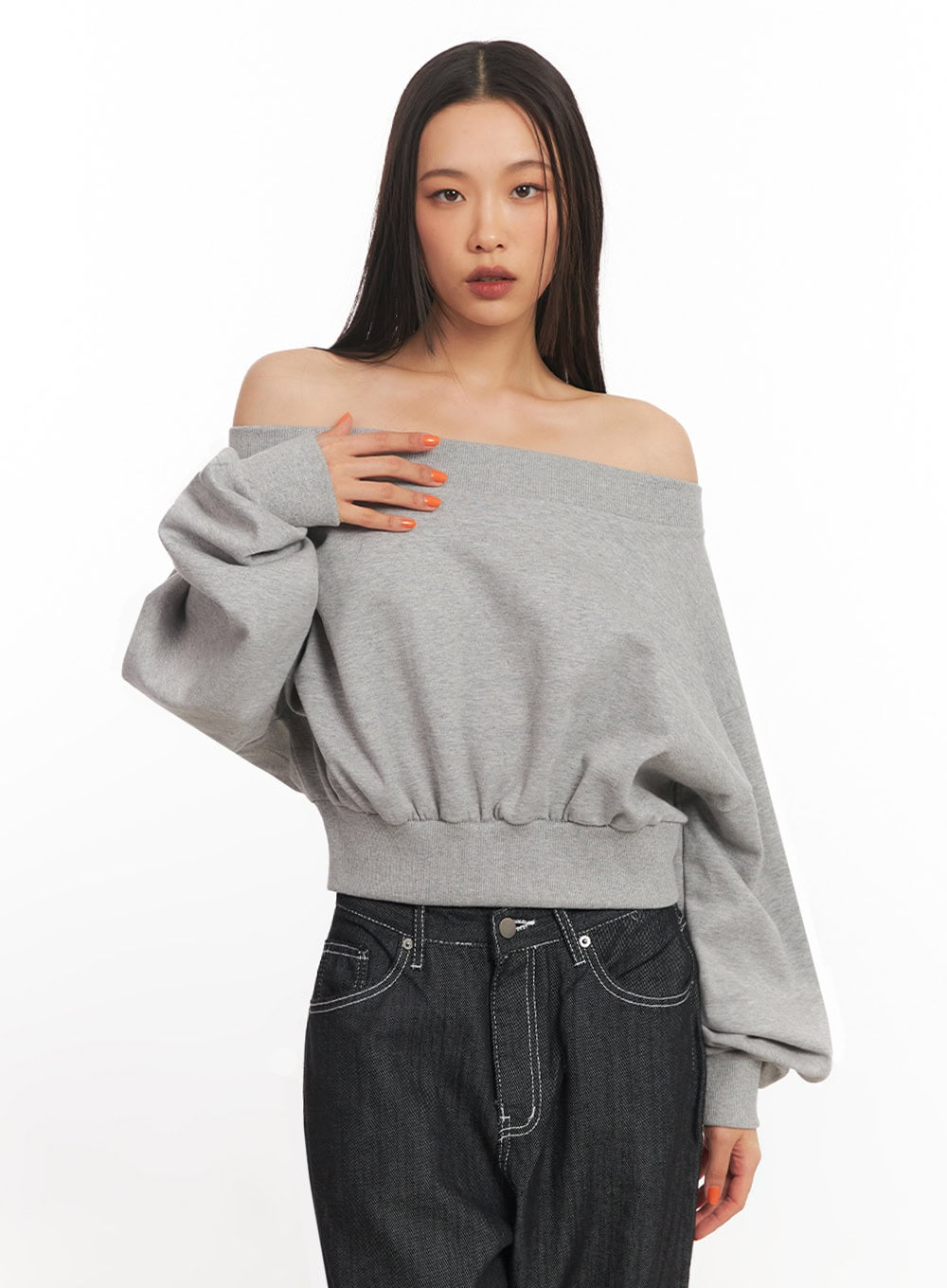 Off-Shoulder Loose-Fit Sweatshirt IA507