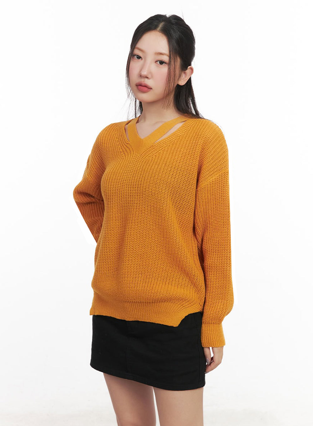 V-Neck Cut-Out Knit Sweater IM524