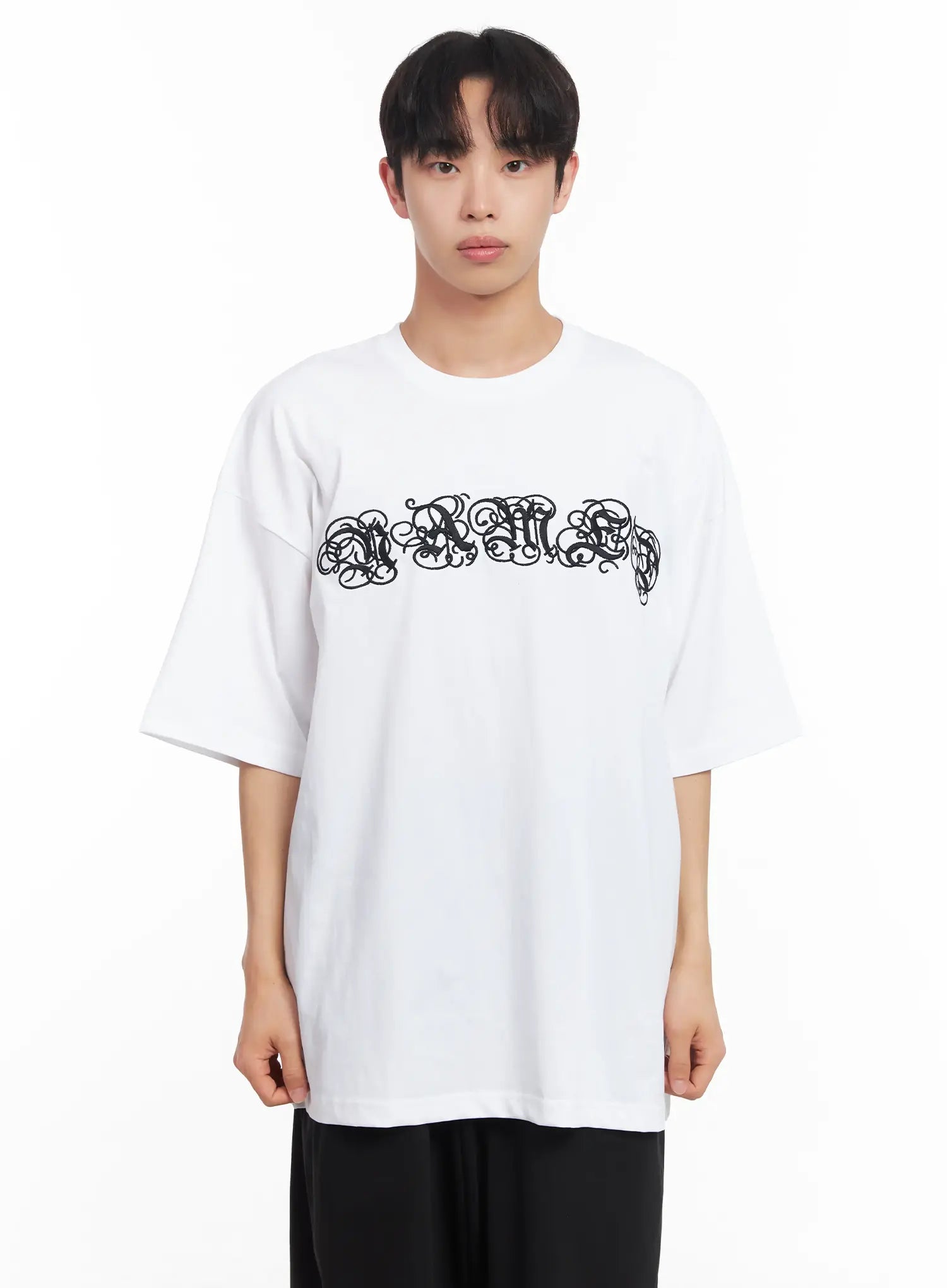 Men's Embroidered Graphic Tee IU518