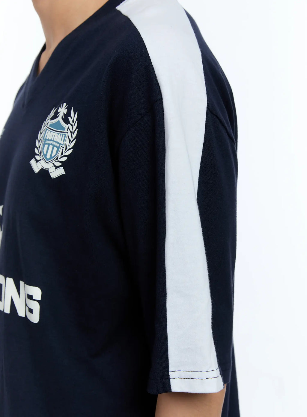 Men's V-Neck Champions League Graphic Jersey IG515