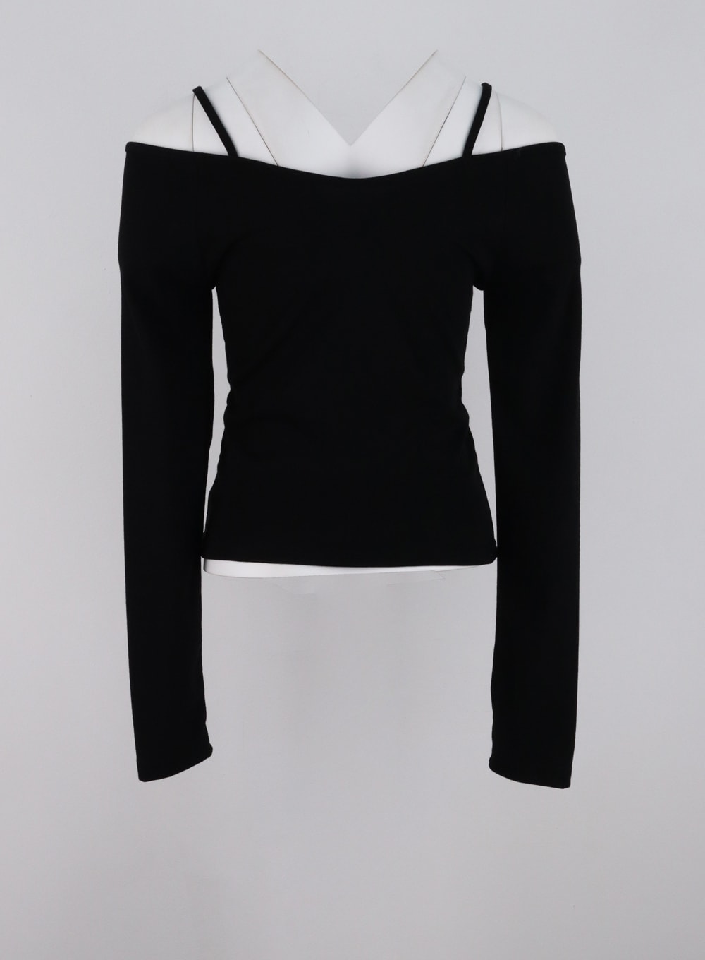 Off-Shoulder Long Sleeve Top IG304