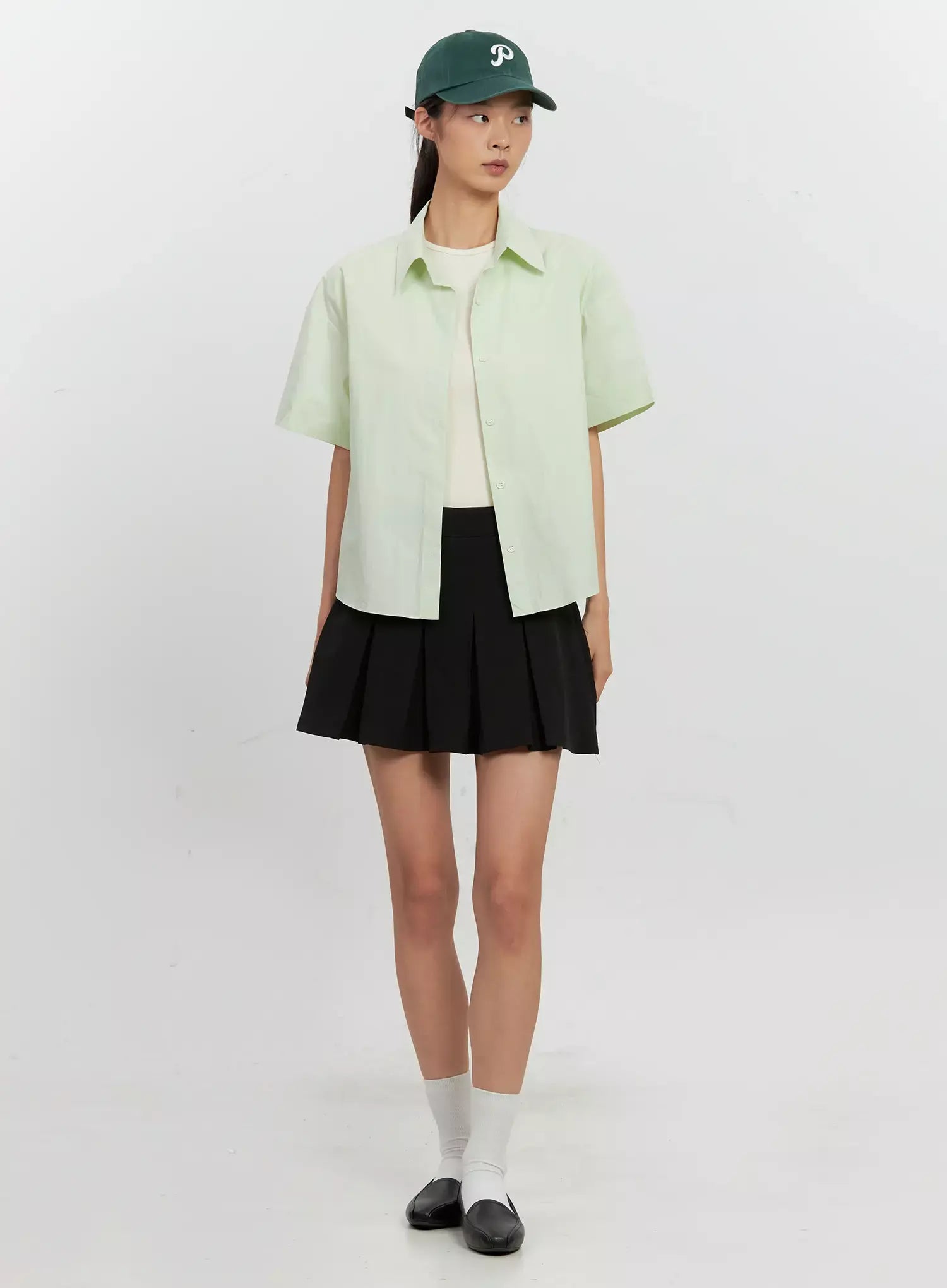Collared Short-Sleeve Button-Up Shirt IL528