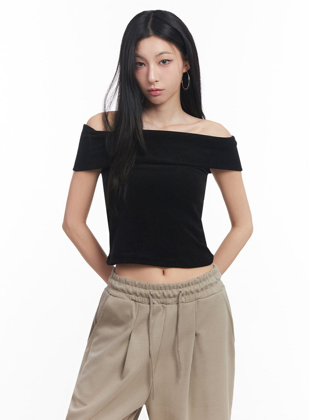 Classic Off-Shoulder Crop Top IY516