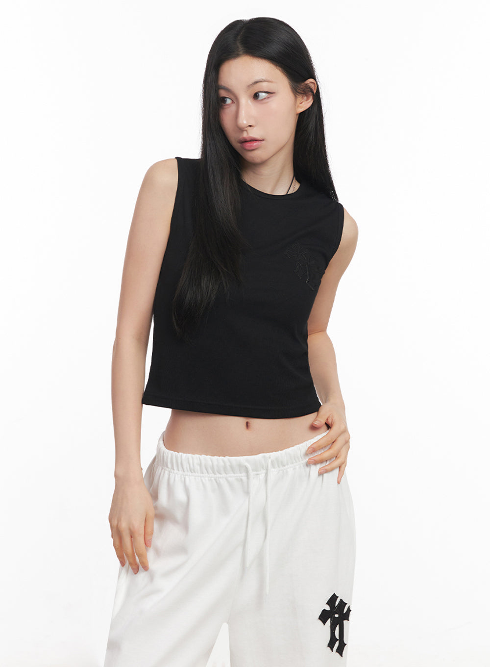 Patched Chic Sleeveless Top IY516