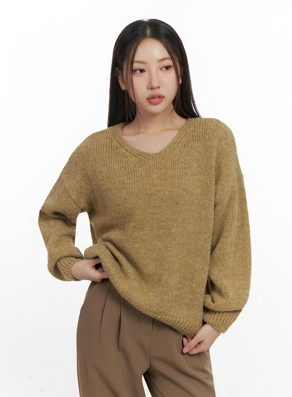 Long Sleeve V-Neck Sweater IN415