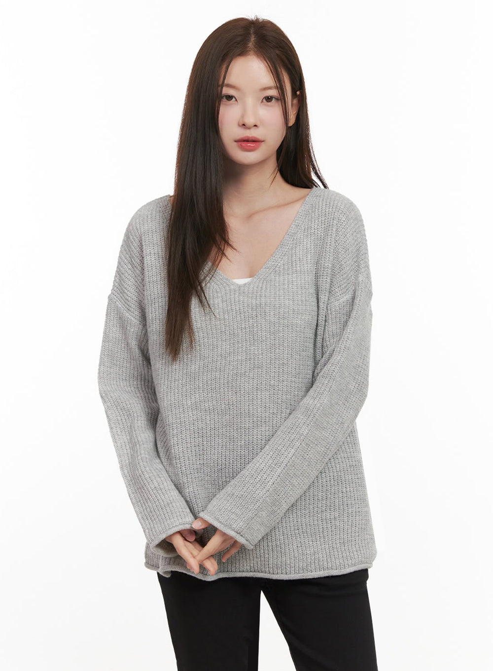 Relaxed-Fit V-Neck Sweater IF505
