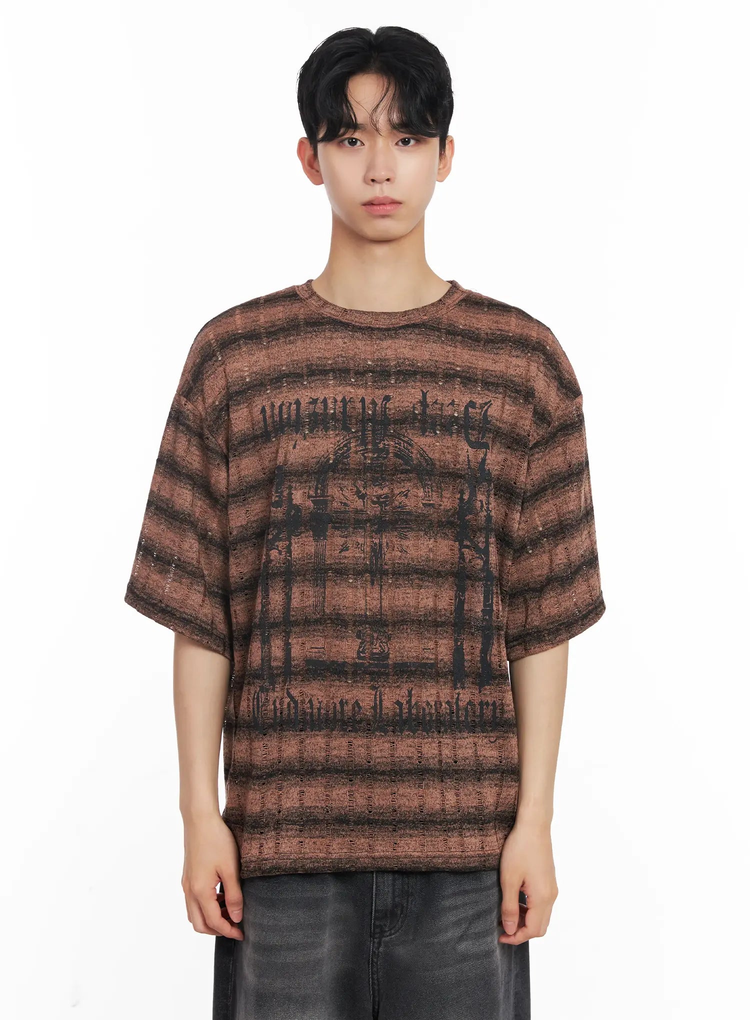 Men's Oversized Striped Graphic Tee IU526