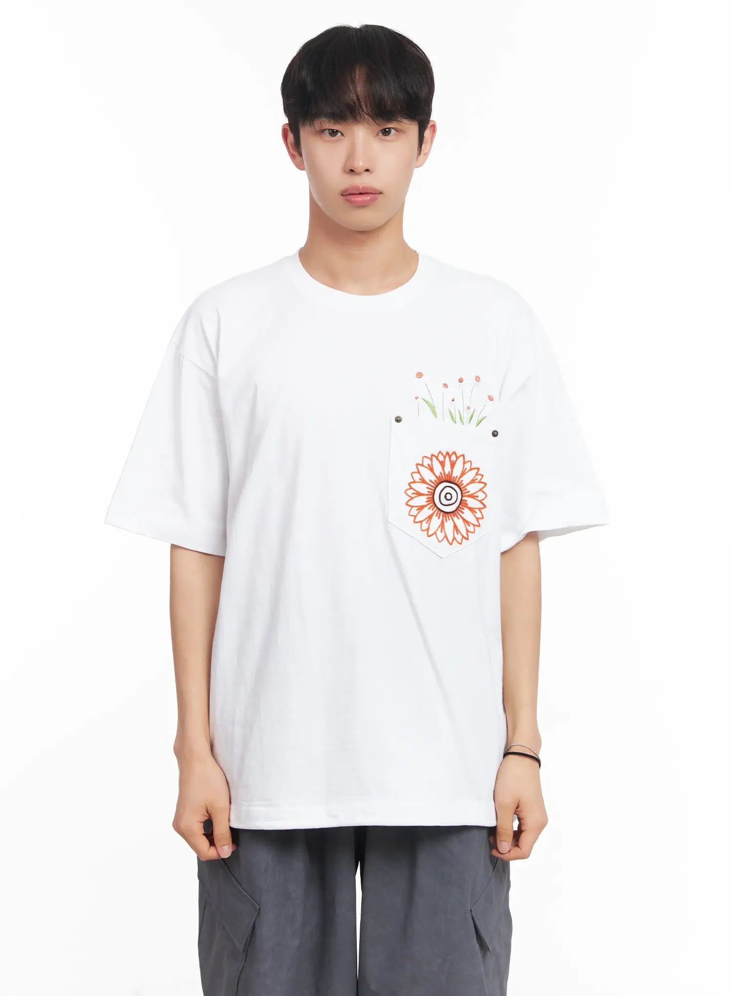 Men's Embroidered Graphic T-Shirt IU519