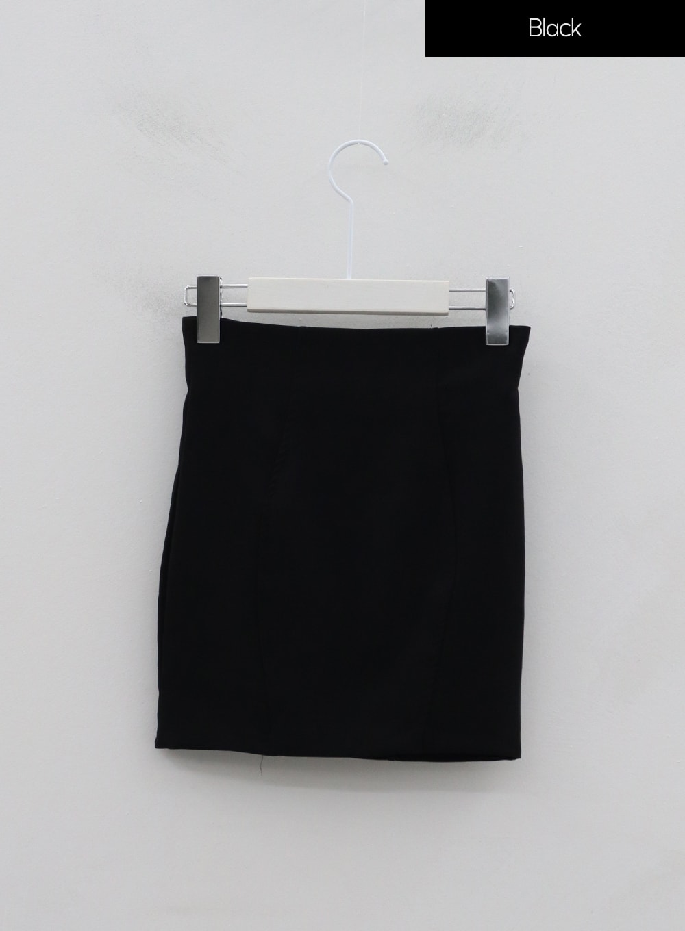 H-Line Miniskirt IS05