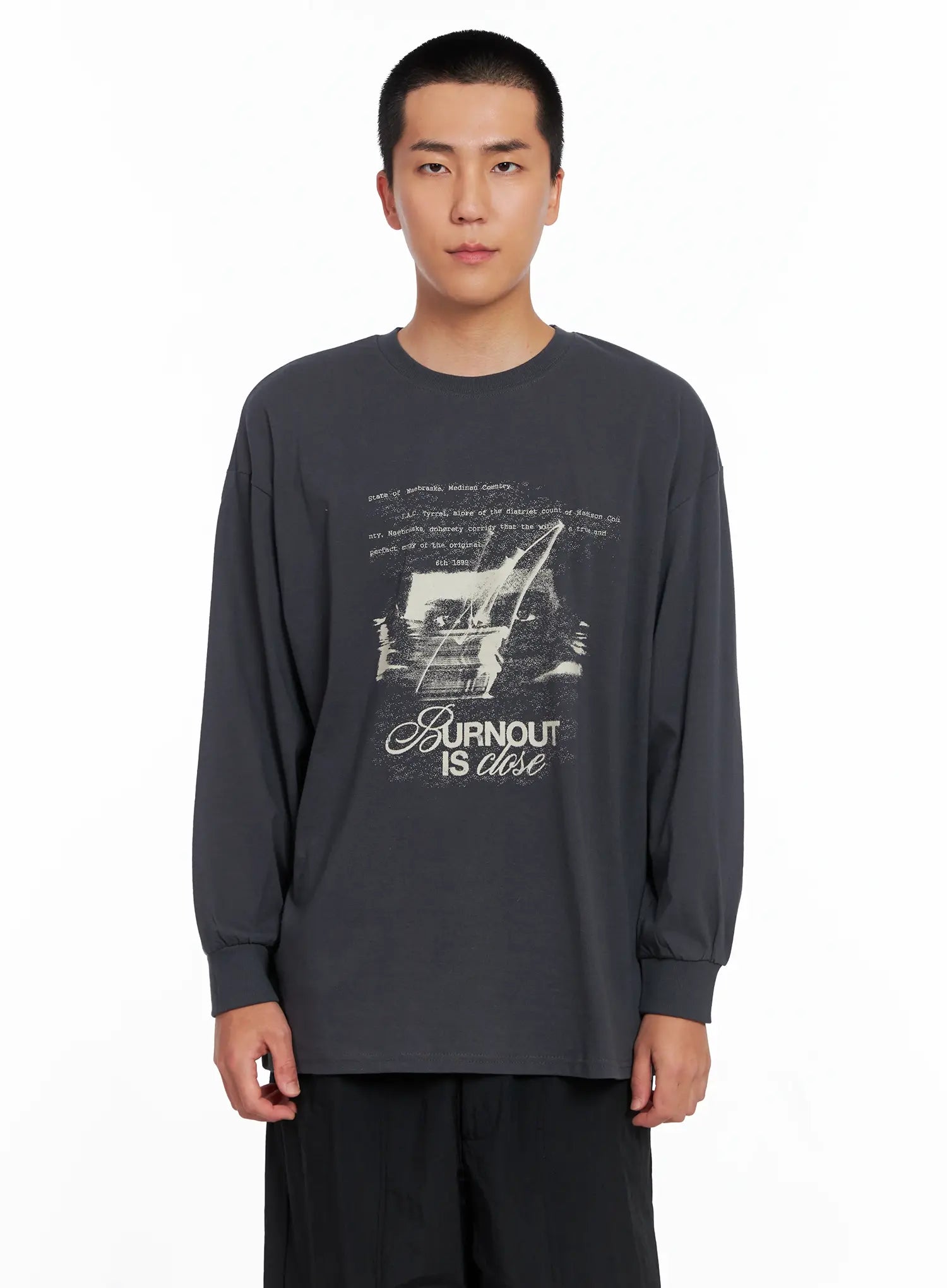 Men's Graphic Long Sleeve Tee IS509