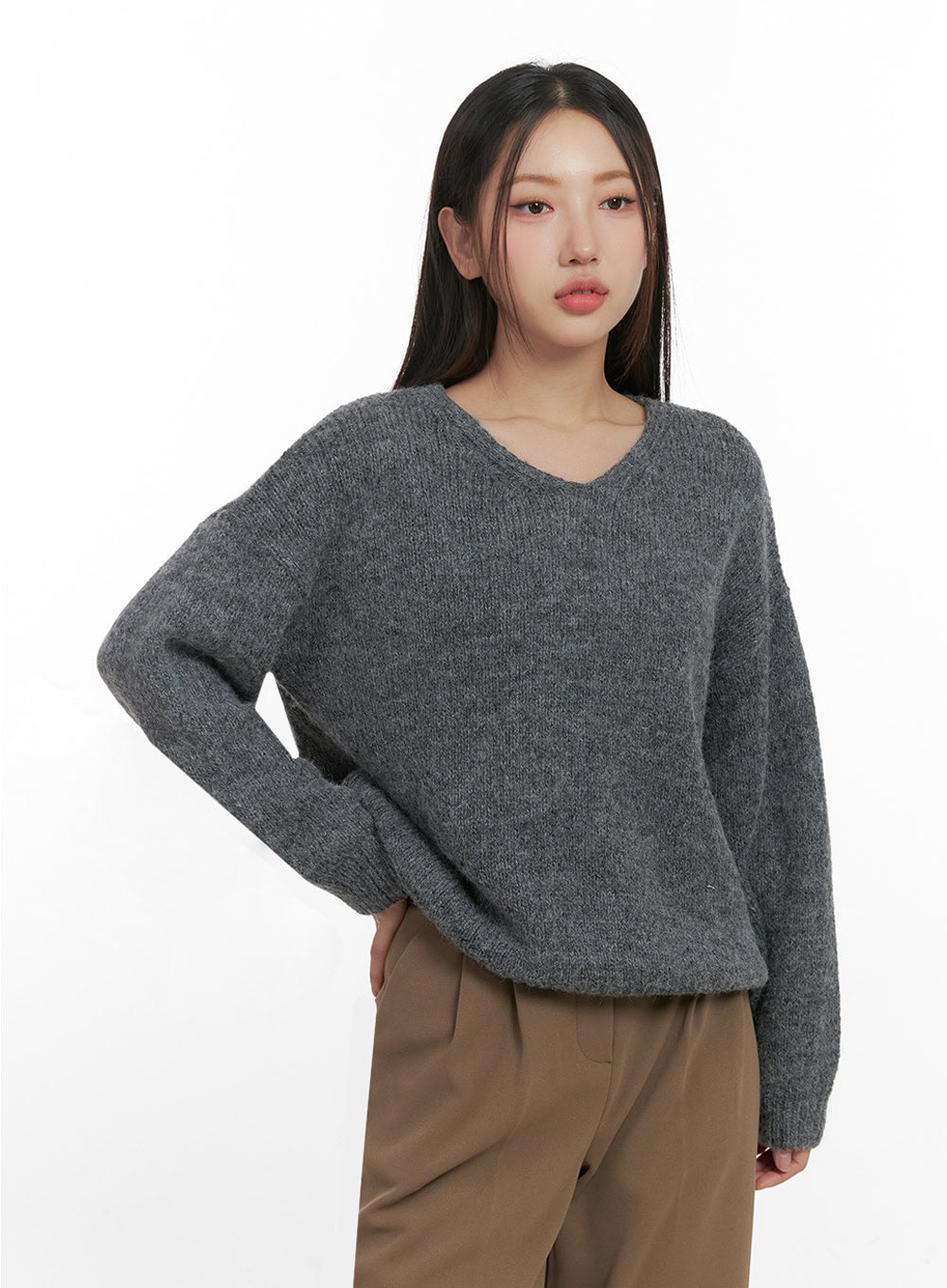 Long Sleeve V-Neck Sweater IN415