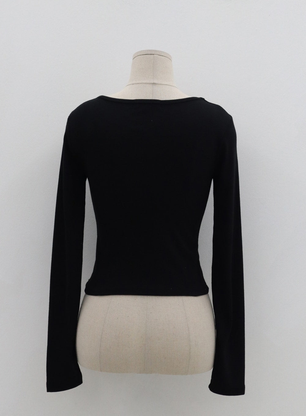 Square Neck Crop Long Sleeve T-Shirt IS05