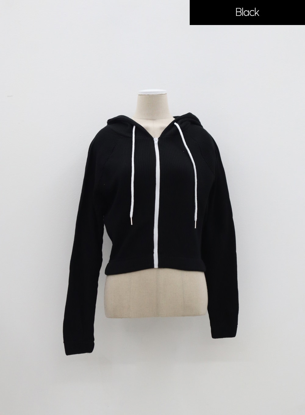 Shorts And Zip-Up Hoodie Set IM302