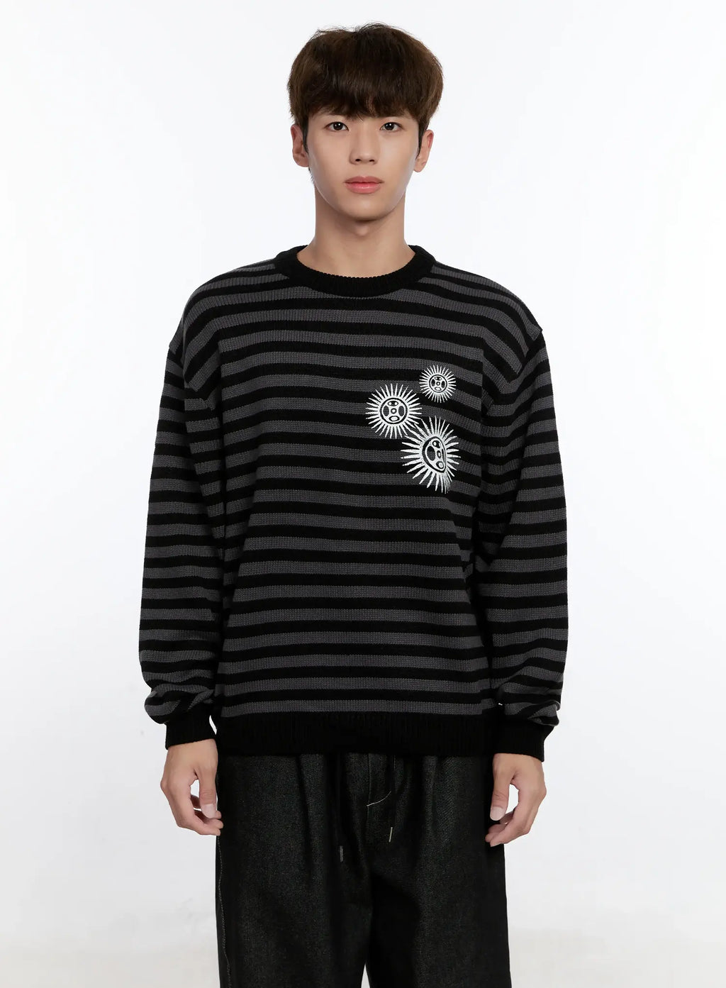 Men's Sunburst Striped Knit Sweater IS529