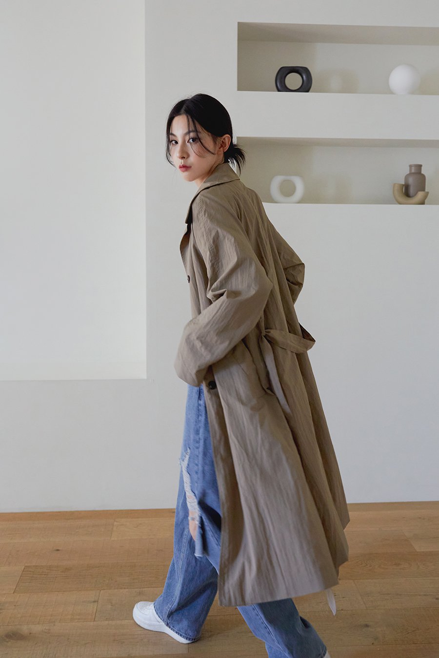 Destroyed Wide Leg Jeans J24