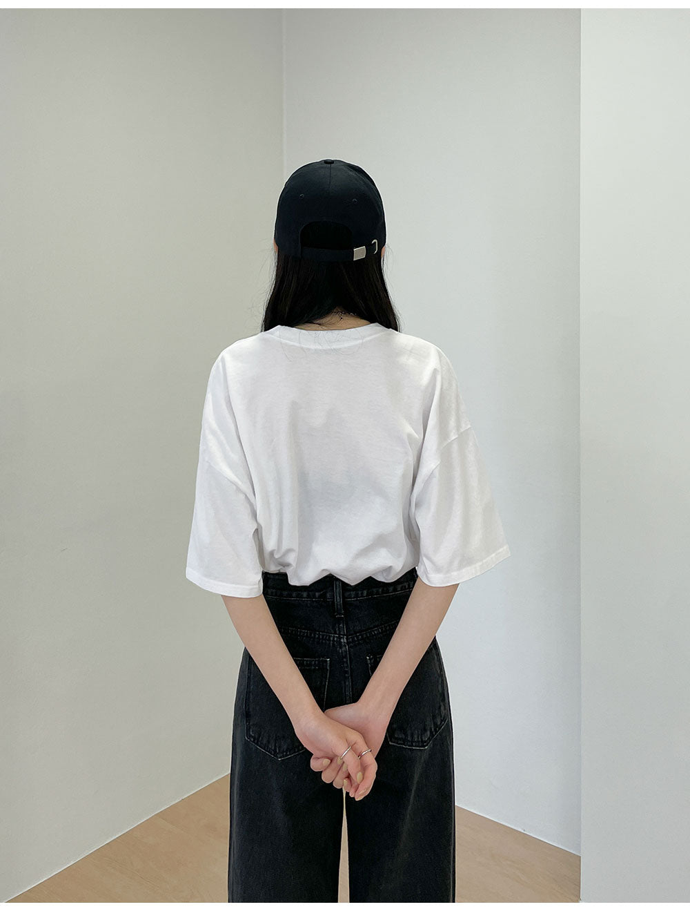 Relaxed Fit Short Sleeve T Shirt F26