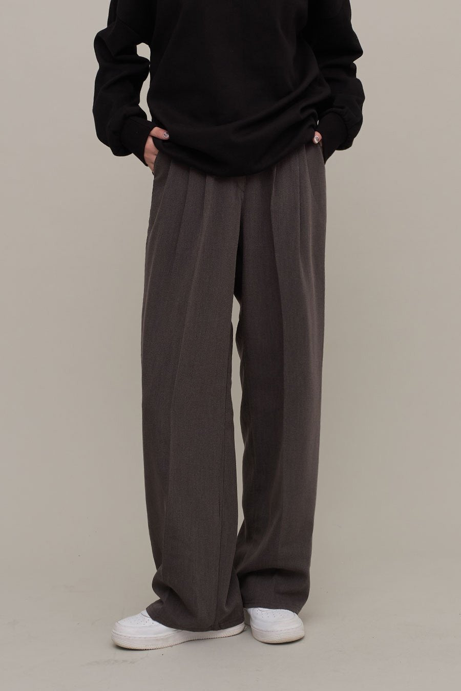 Essential Sweatshirt F17