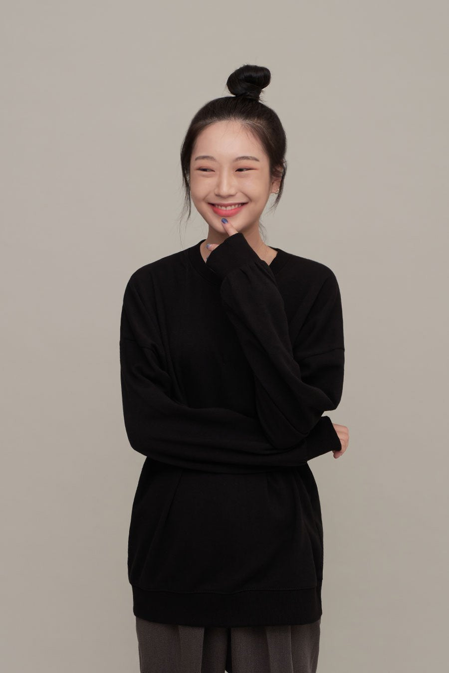 Essential Sweatshirt F17