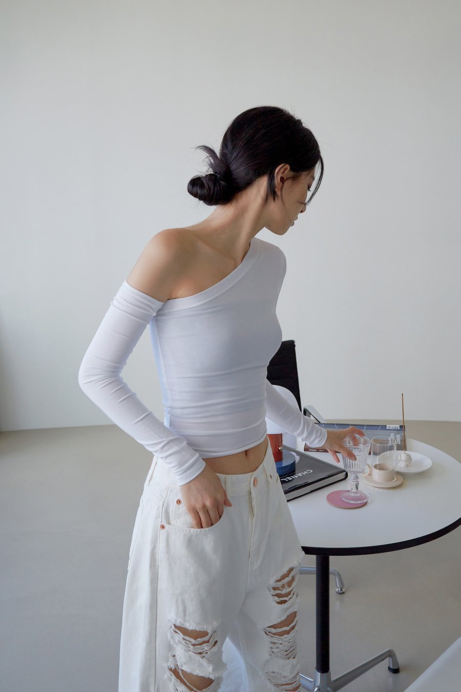 One Shoulder Cut Out Crop Top