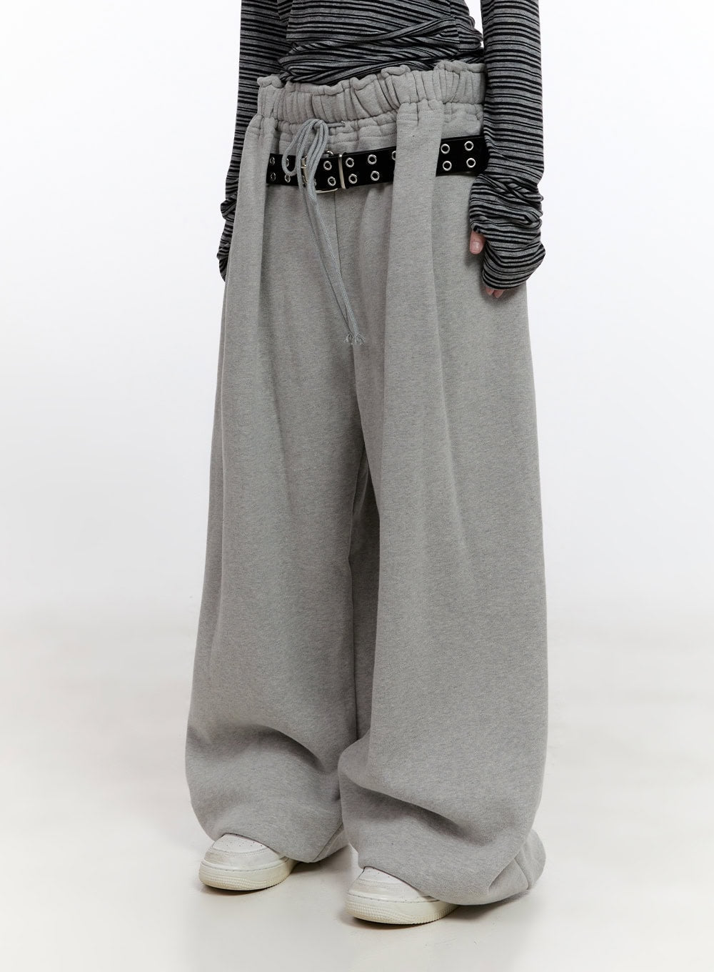 LoungeWide Fit Sweatpants CN425