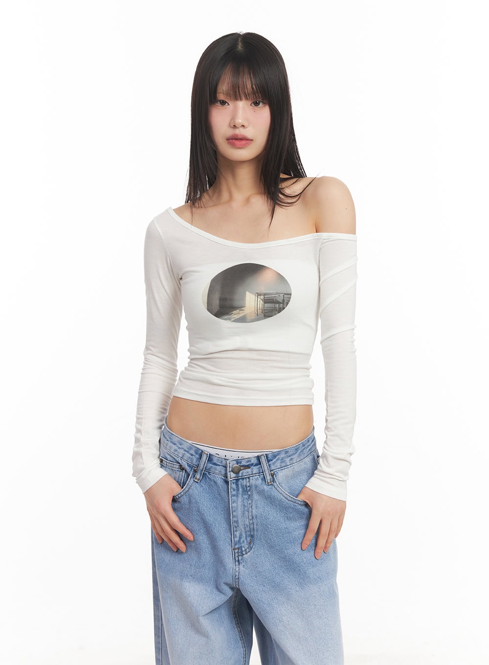 One-Shoulder Graphic Cropped Long Sleeve Top CA523