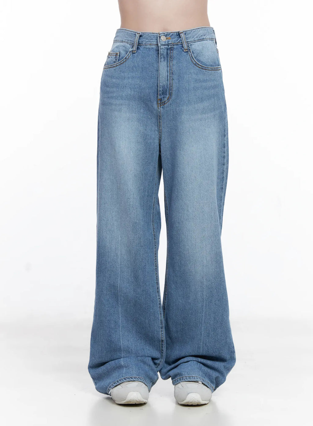 Jung Straight-Leg Washed Jeans CG521