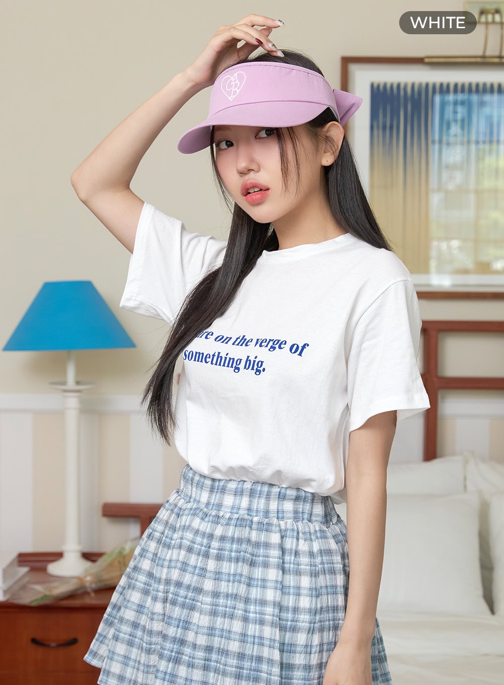 Round Neck Lettering T-Shirt OY424