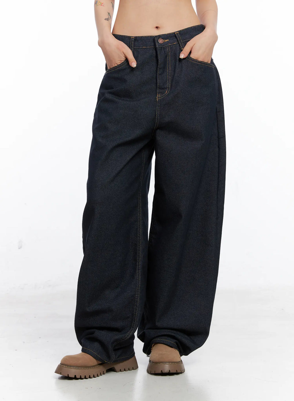 Clare Patterned Graphic Wide-Leg Jeans CO508