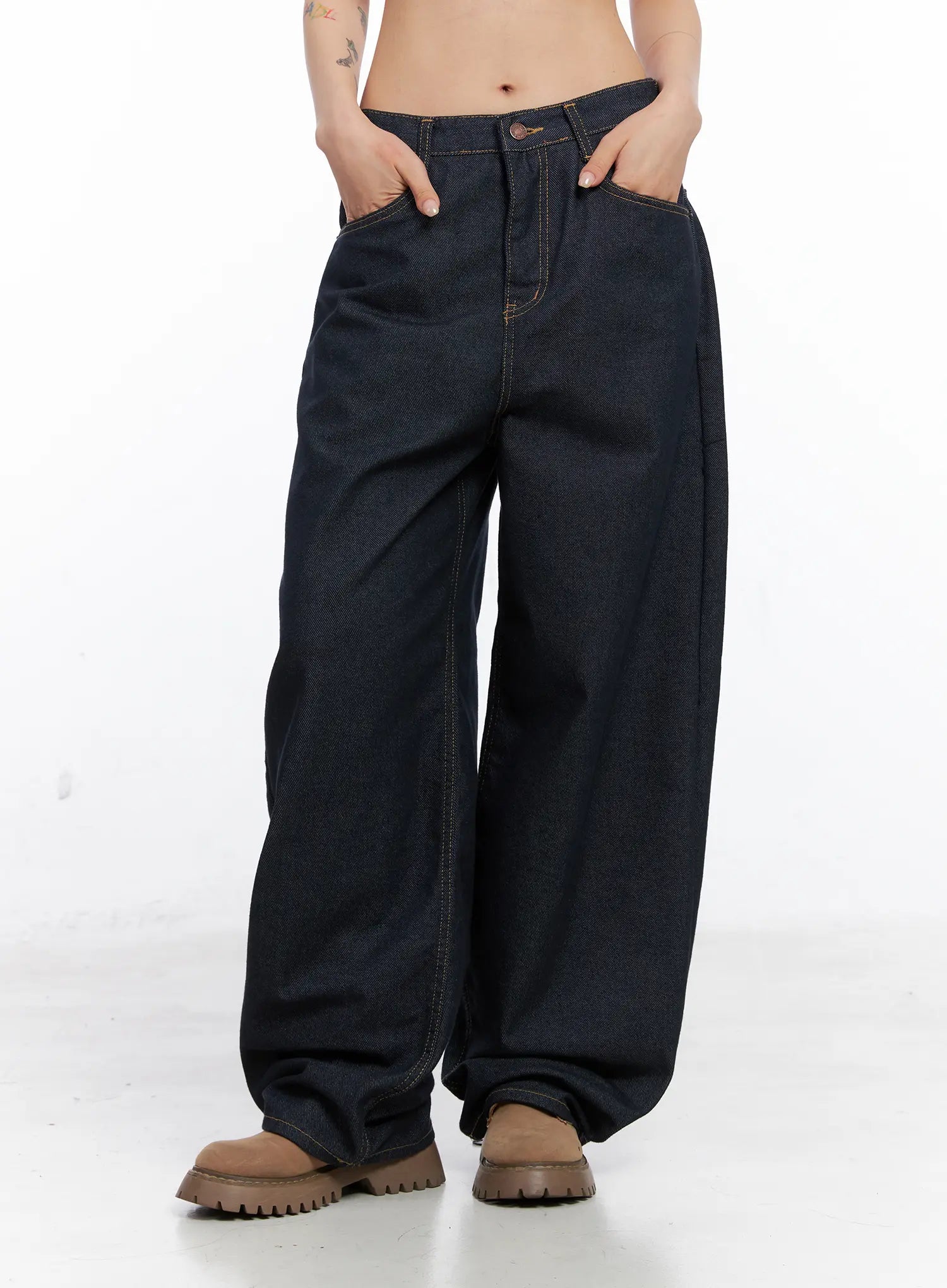 Clare Patterned Graphic Wide-Leg Jeans CO508