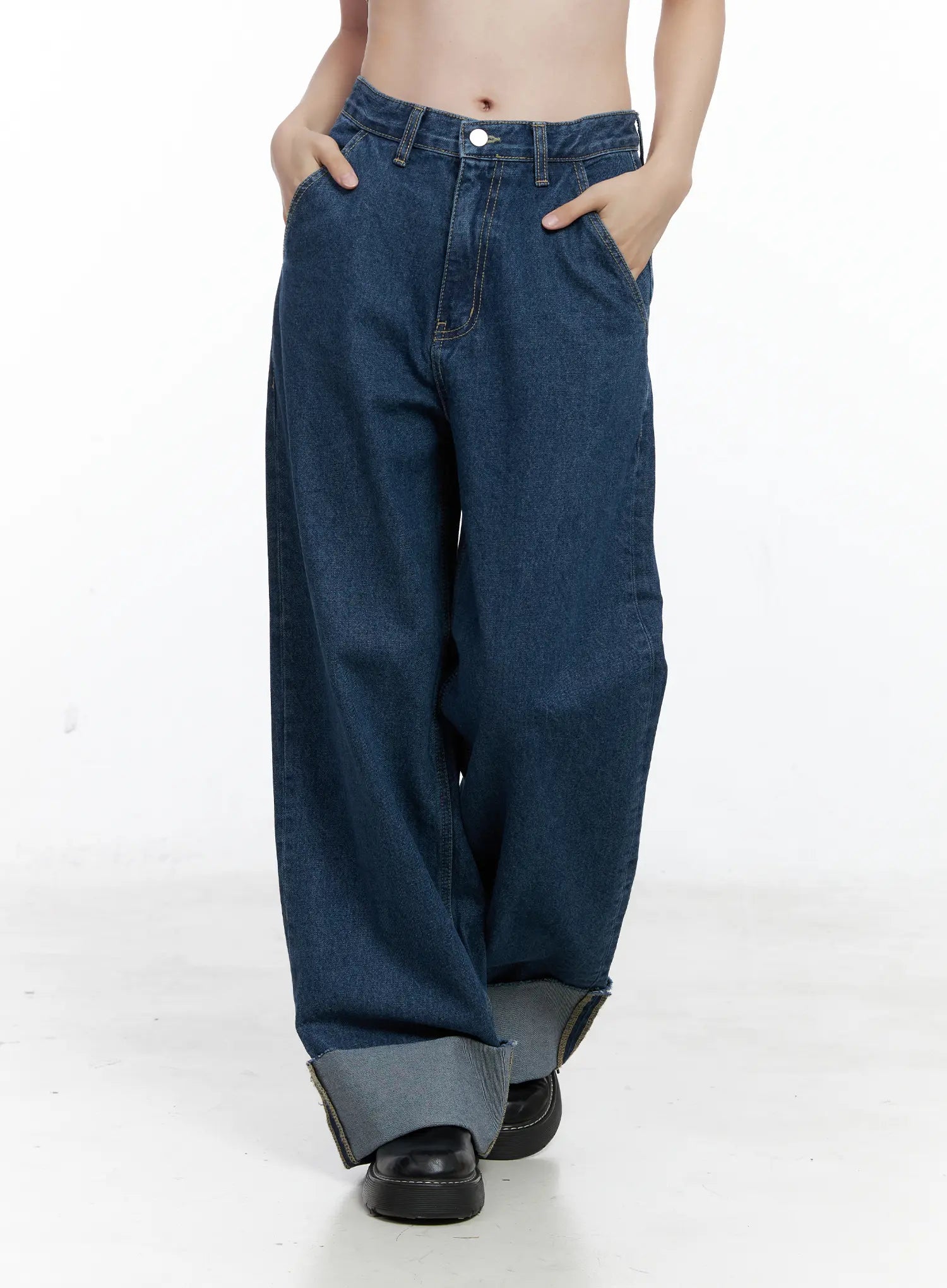 Ila Rolled-Up Wide-Leg Jeans CO506
