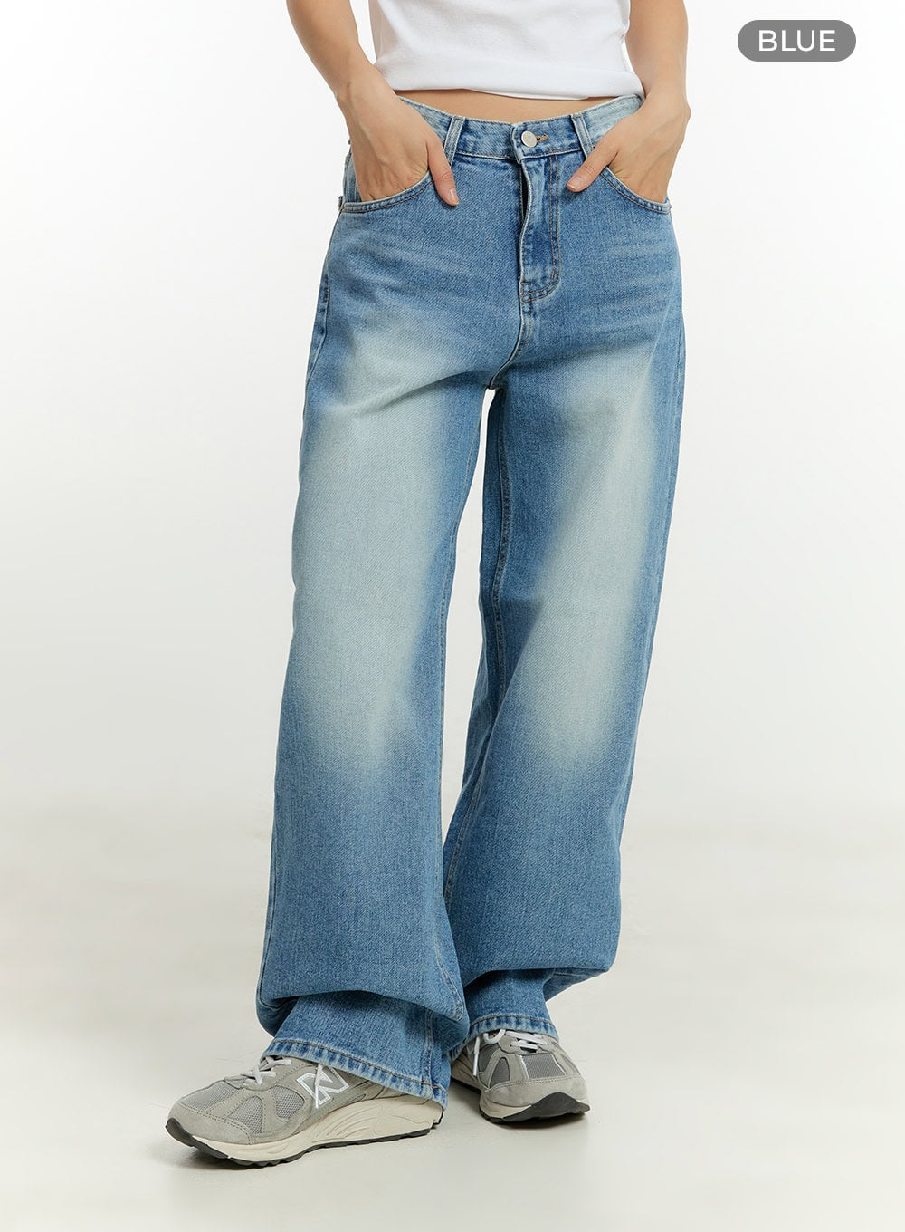 Low Rise Wide Fit Baggy Jeans CU426