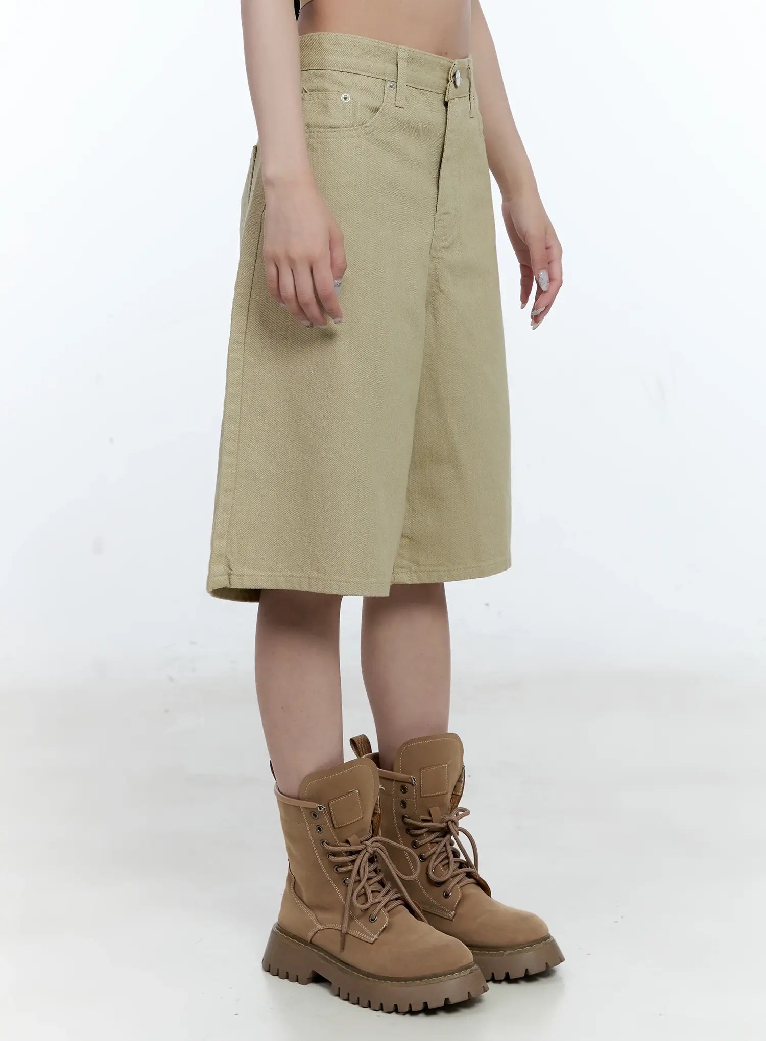 Wide-Leg Bermuda Shorts CG501