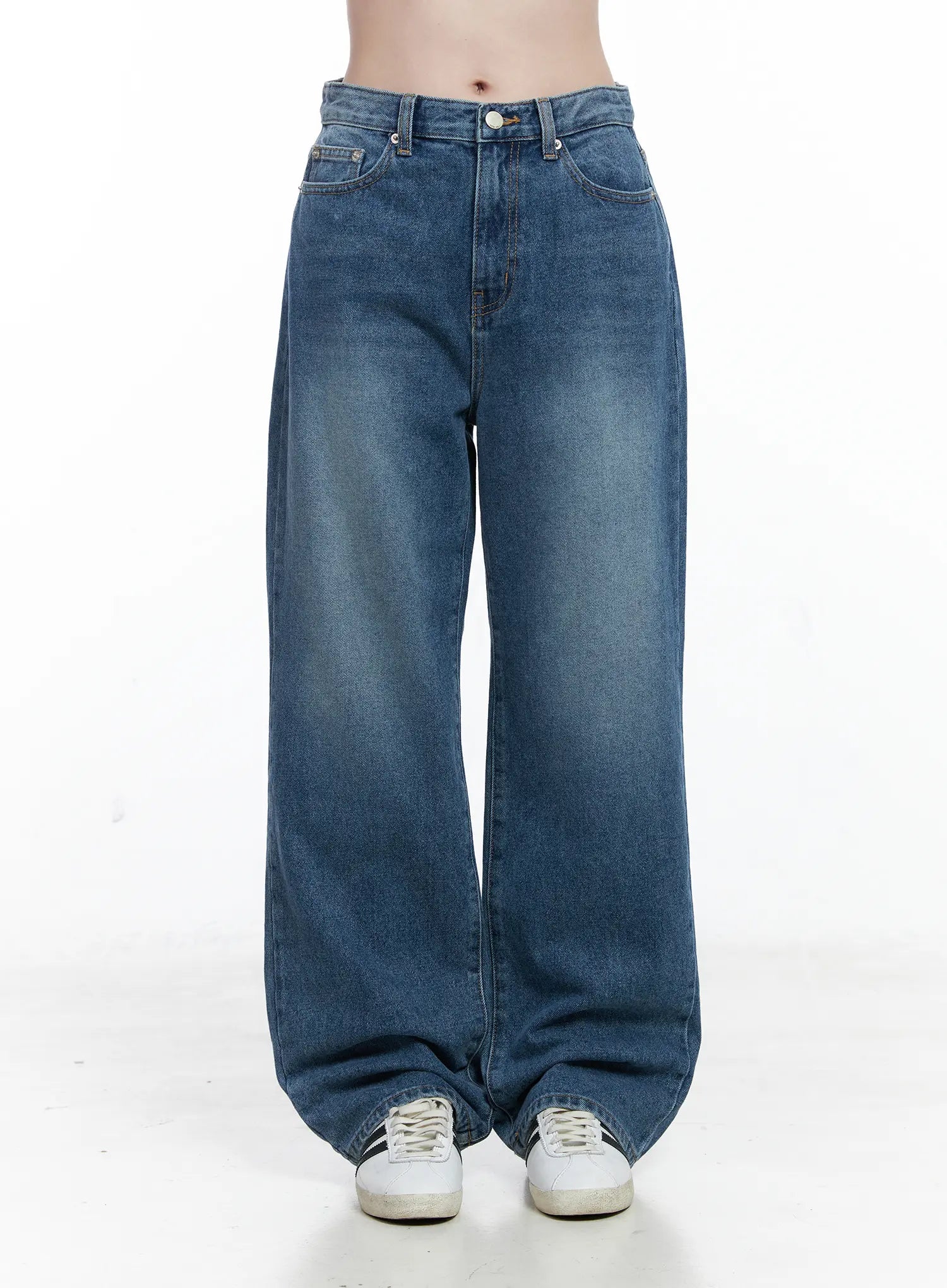 Lilith Straight-Leg Jeans CO506