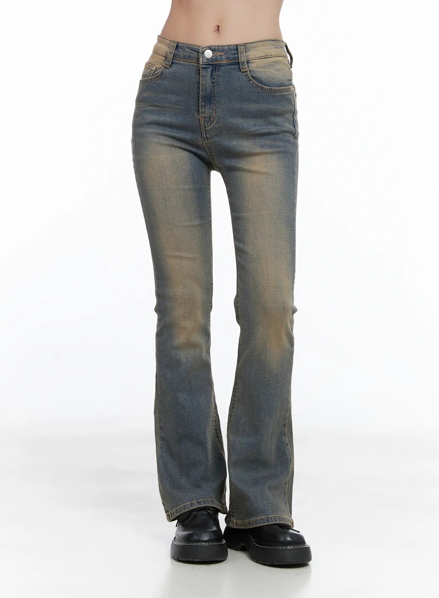 August Vintage Wash Flare Jeans CS502